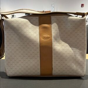 Gucci Vintage Beige and Tan Shoulder Bag